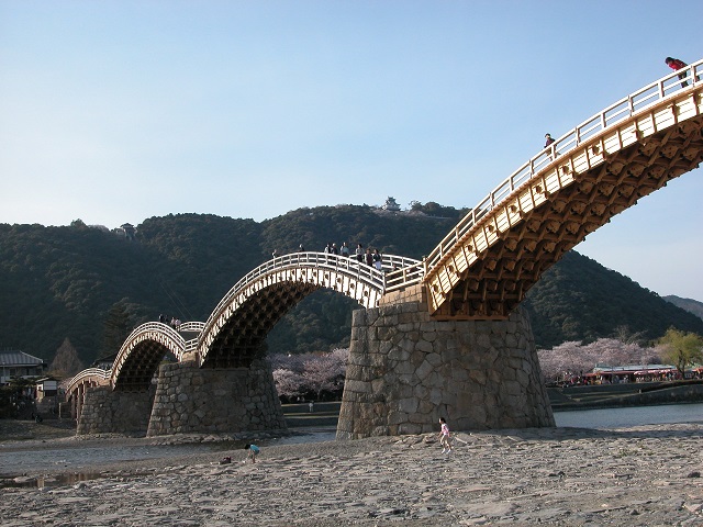 錦帯橋バスセンター・岩国観光地へのバスアクセス玄関口はココ!!