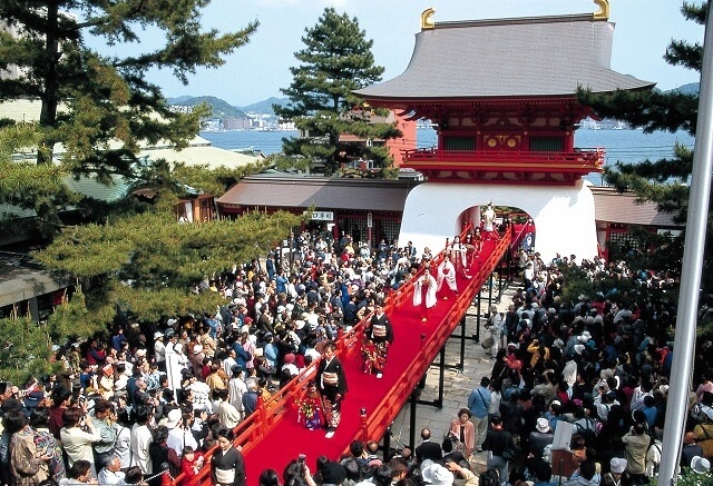 先帝祭2024【下関市】歴史やみどころ、スケジュールなど・海峡を彩る時代絵巻をご紹介