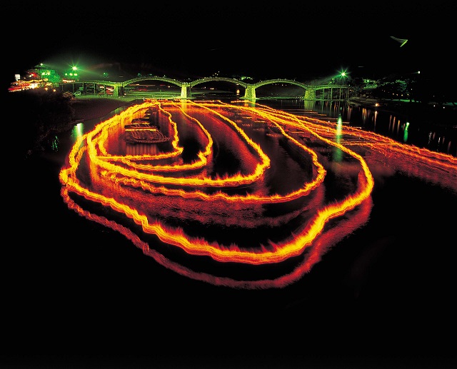 【錦帯橋の鵜飼2024】歴史や開催時期・遊覧船の料金・プランを紹介!