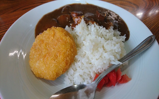 秋吉台【グルメ探検】和屋の美東ごぼうコロッケカレーが絶品!!