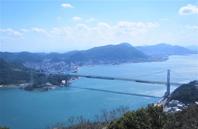 火の山公園探検!! 展望台から絶景を楽しんで・駐車場や遊具、歴史スポットも