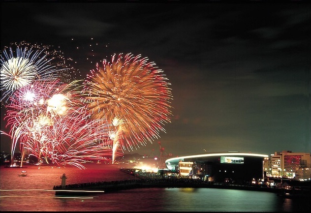 関門海峡花火大会2025【下関側】チケット情報や打ち上げ場所、観覧の穴場スポットなど紹介!!
