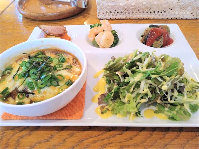 オプティミスト【防府市台道でランチ】自家製パンが魅力のレストランカフェ!!