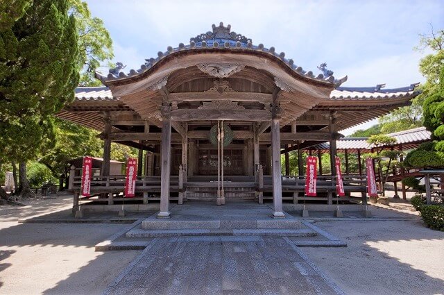 普賢寺【光市】ご由緒や御朱印、駐車場を紹介!「海の菩薩」として信仰を集めてきたお寺