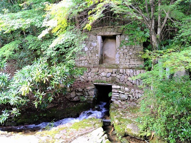 潮音洞【周南市鹿野】平成の名水百選・歴史や駐車場、清流通りも紹介