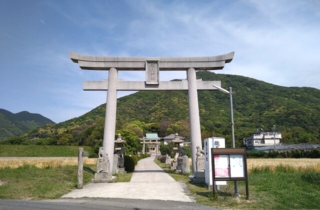 龍王神社【下関市】場所やアクセス、御朱印やご由緒は?神功皇后の伝説が残る古社を紹介!