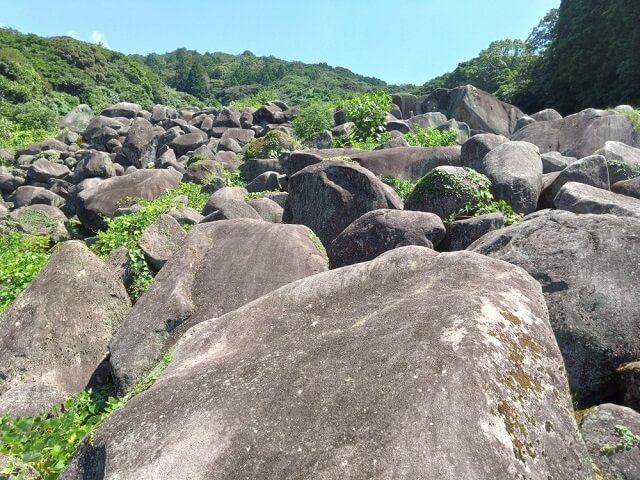 万倉の大岩郷【美祢市】国の天然記念物に行ってきた!!駐車場や見学所要時間など解説