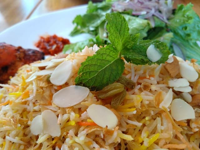 防府市インド料理「パラタ」ビリヤニのアップ