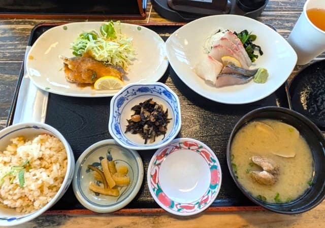 道の駅 潮彩市場防府でランチ･「安心食堂 潮彩」で魚料理を満喫